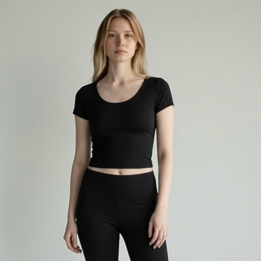 Express Body Contour Black Fitted Crop Top